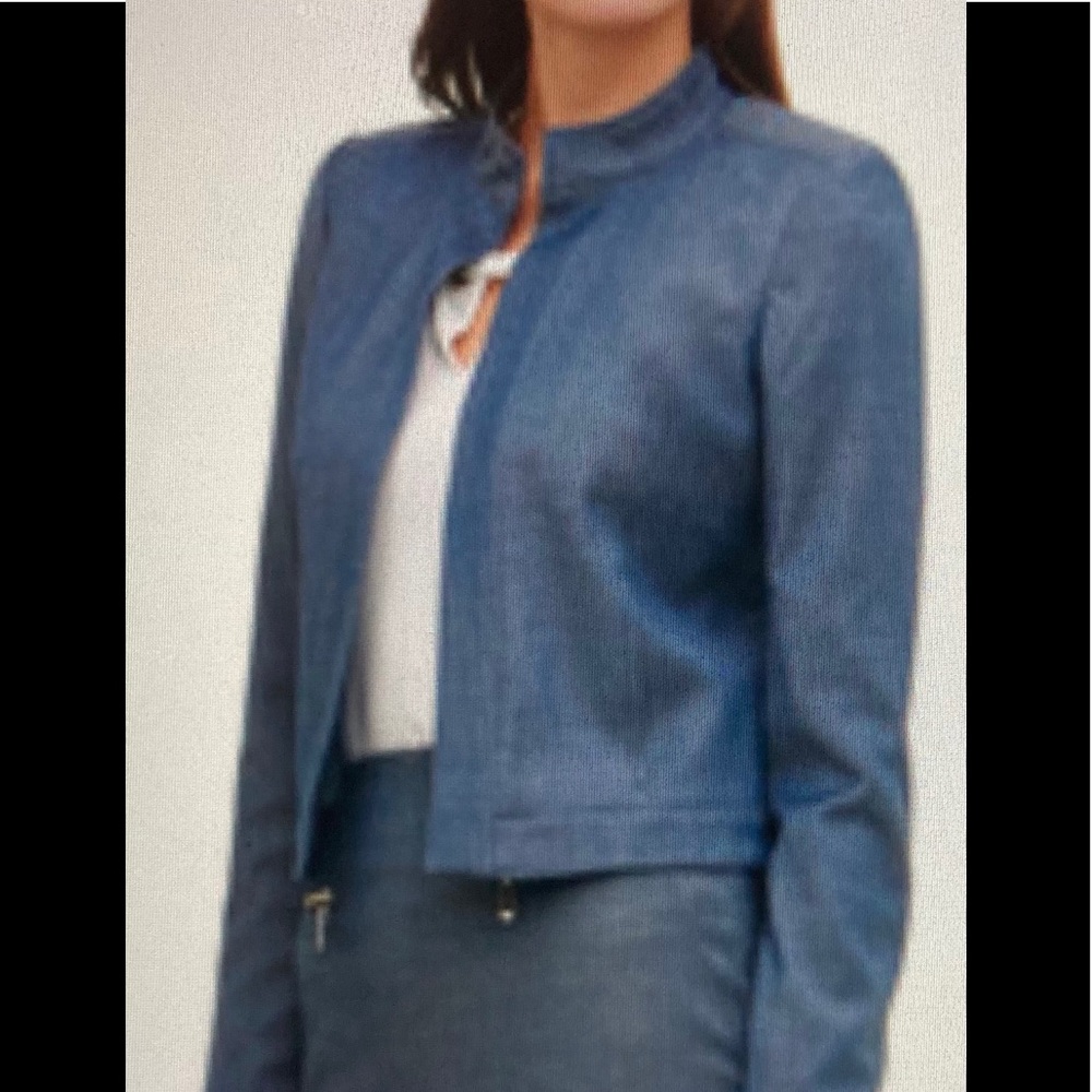 Tommy Hilfiger Women’s Chambray Collar Blue Jacket